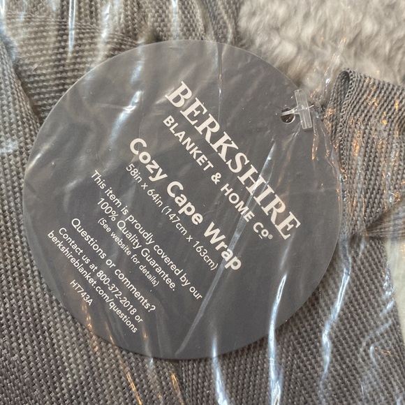 Berkshire Jackets & Coats Berkshire Blanket And Home Cozy Cape Wrap